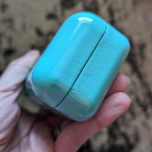 NWOT Tiffany & Co. Hard shell Glasses Case, Gift Box, Cleaning Cloth, BLANK COA - Picture 9 of 16